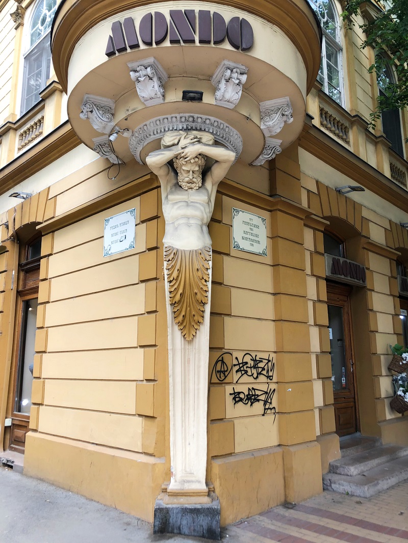 baroque house decorations found across the danube region